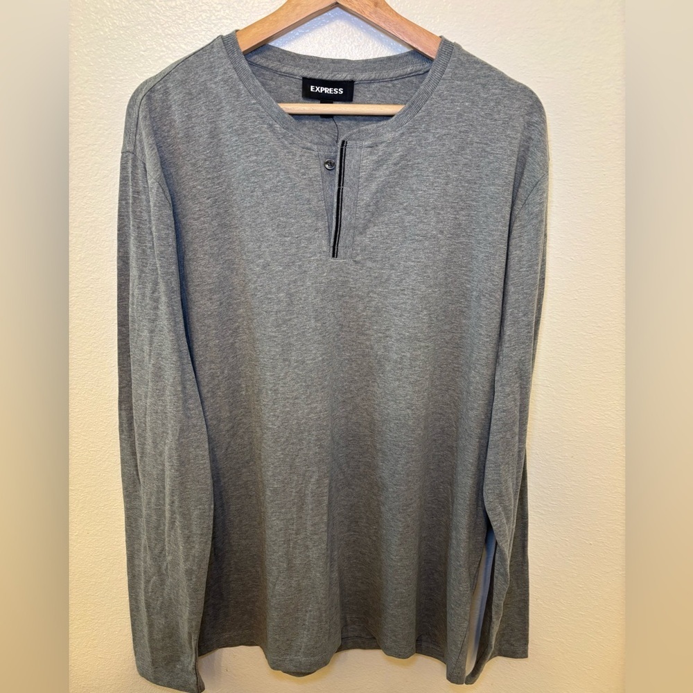NWT Express Heather Gray Long Sleeve Shirt